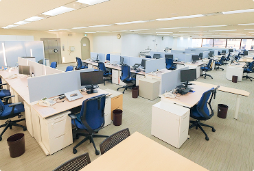 福岡本社オフィスの内観