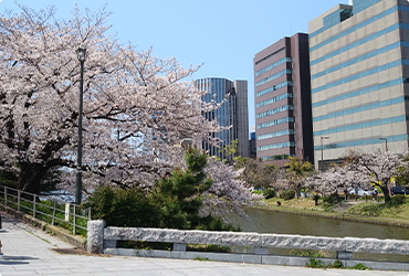 福岡本社オフィスの外観③